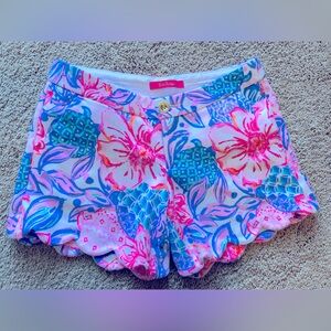 Lilly Pulitzer Buttercup Mid-rise shorts (size 4)
